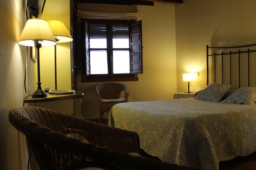 Hostal Rural Luna Y Hostal Rural Lunaposada Candeleda Rom bilde