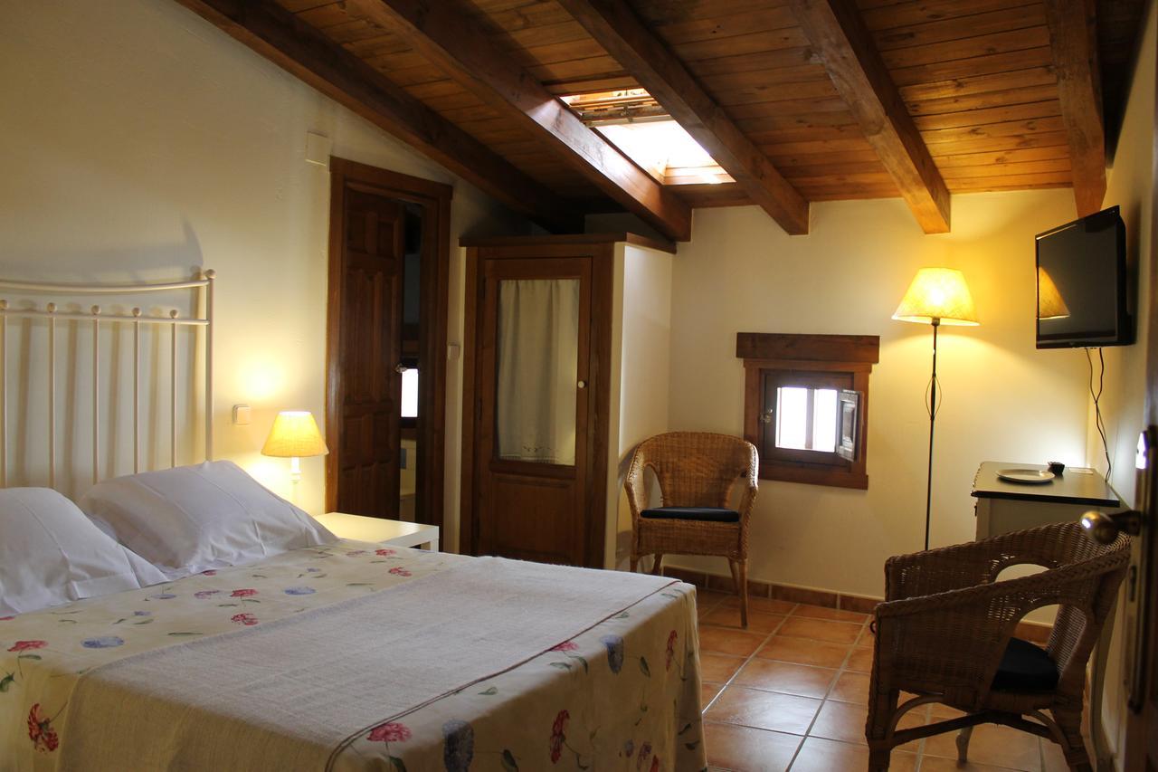 Hostal Rural Luna Y Hostal Rural Lunaposada Candeleda Eksteriør bilde