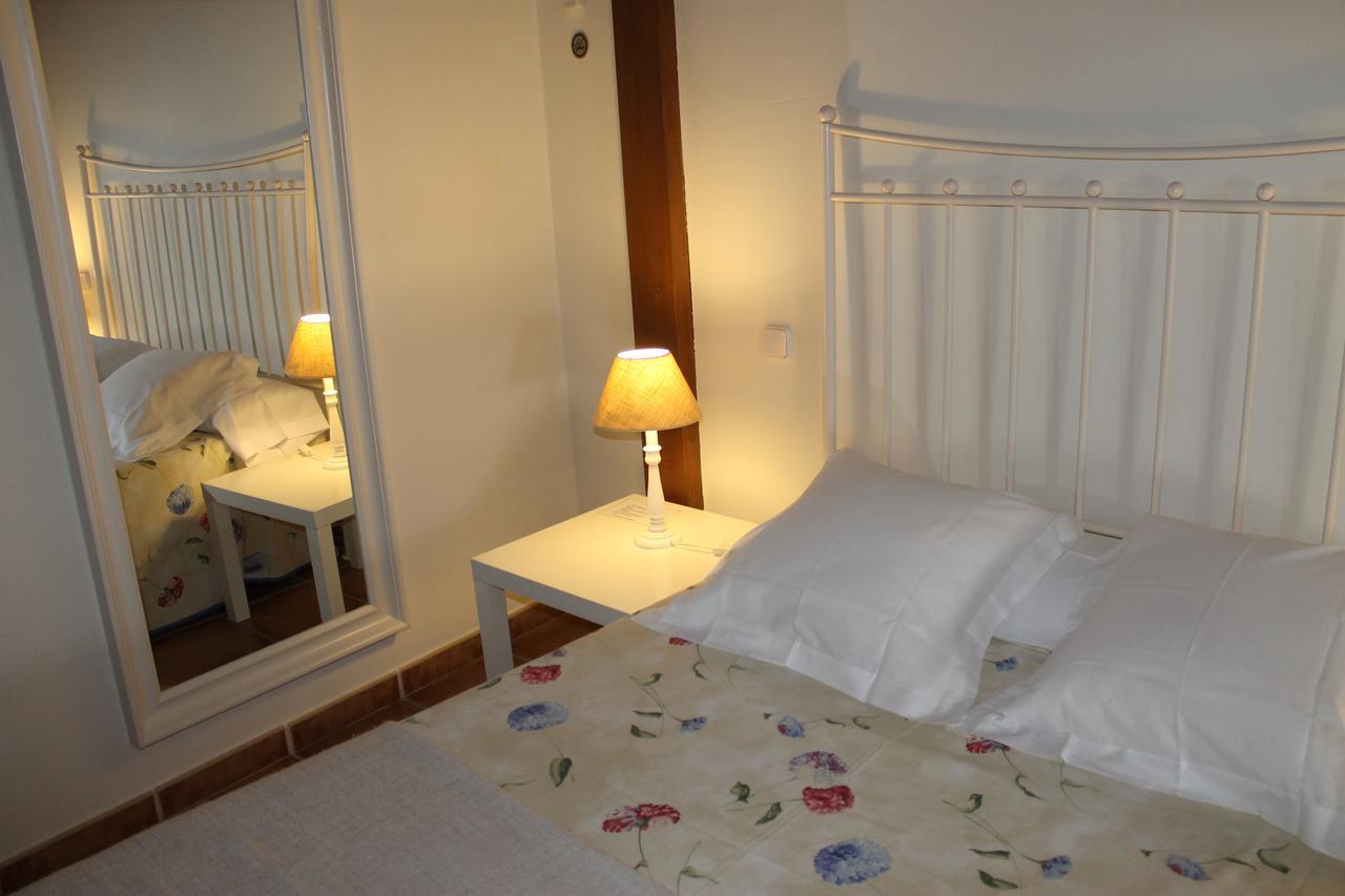 Hostal Rural Luna Y Hostal Rural Lunaposada Candeleda Eksteriør bilde