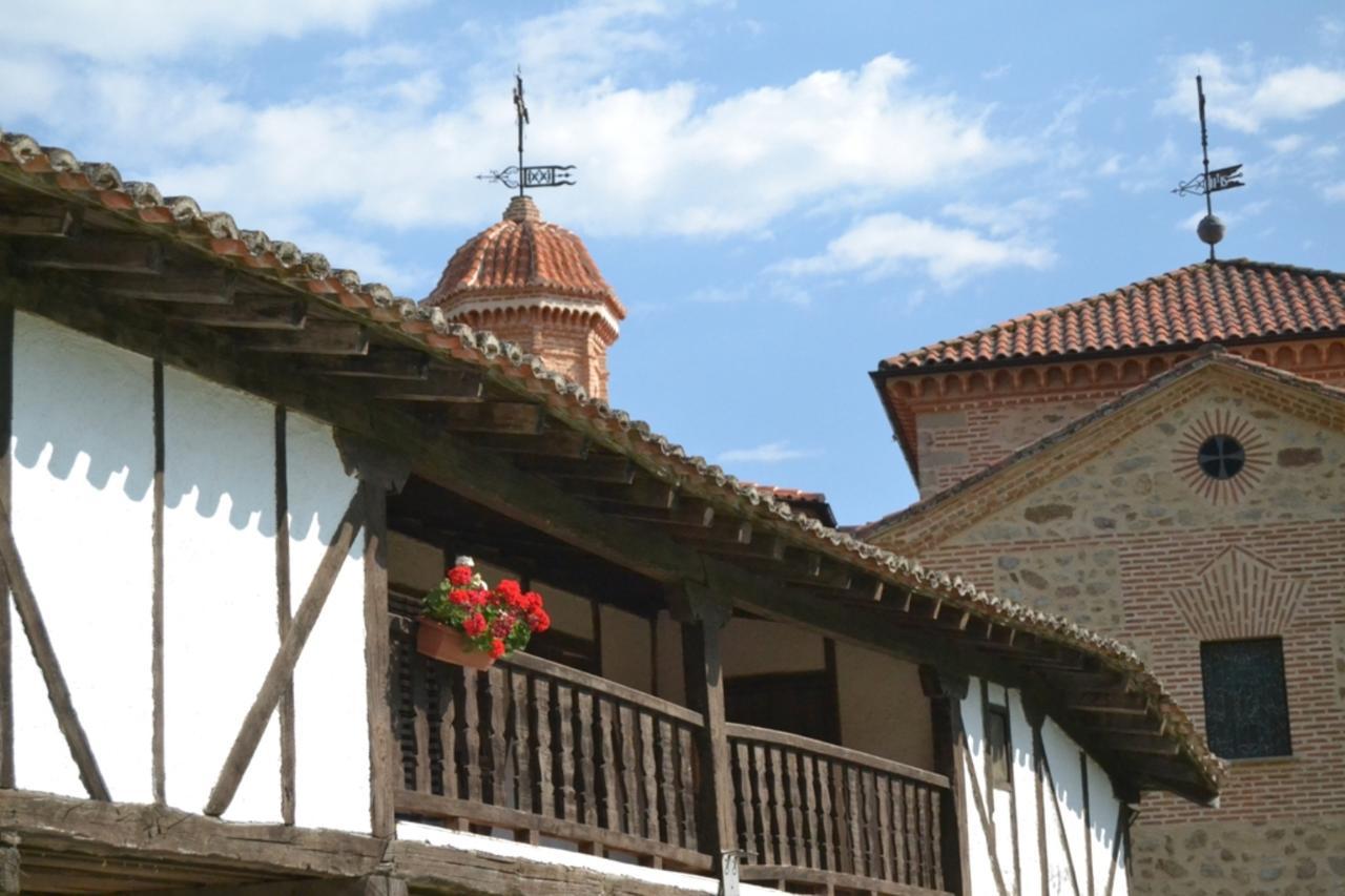 Hostal Rural Luna Y Hostal Rural Lunaposada Candeleda Eksteriør bilde