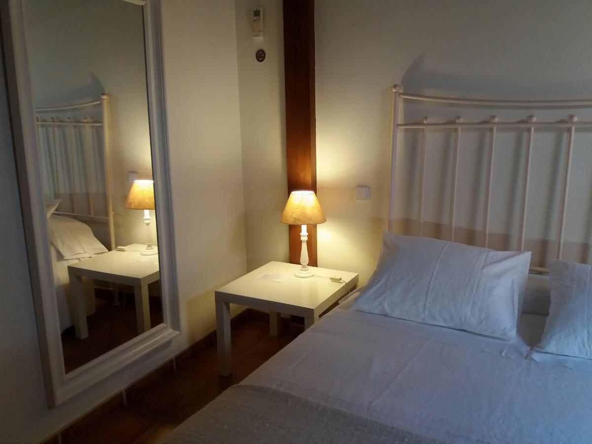 Hostal Rural Luna Y Hostal Rural Lunaposada Candeleda Eksteriør bilde