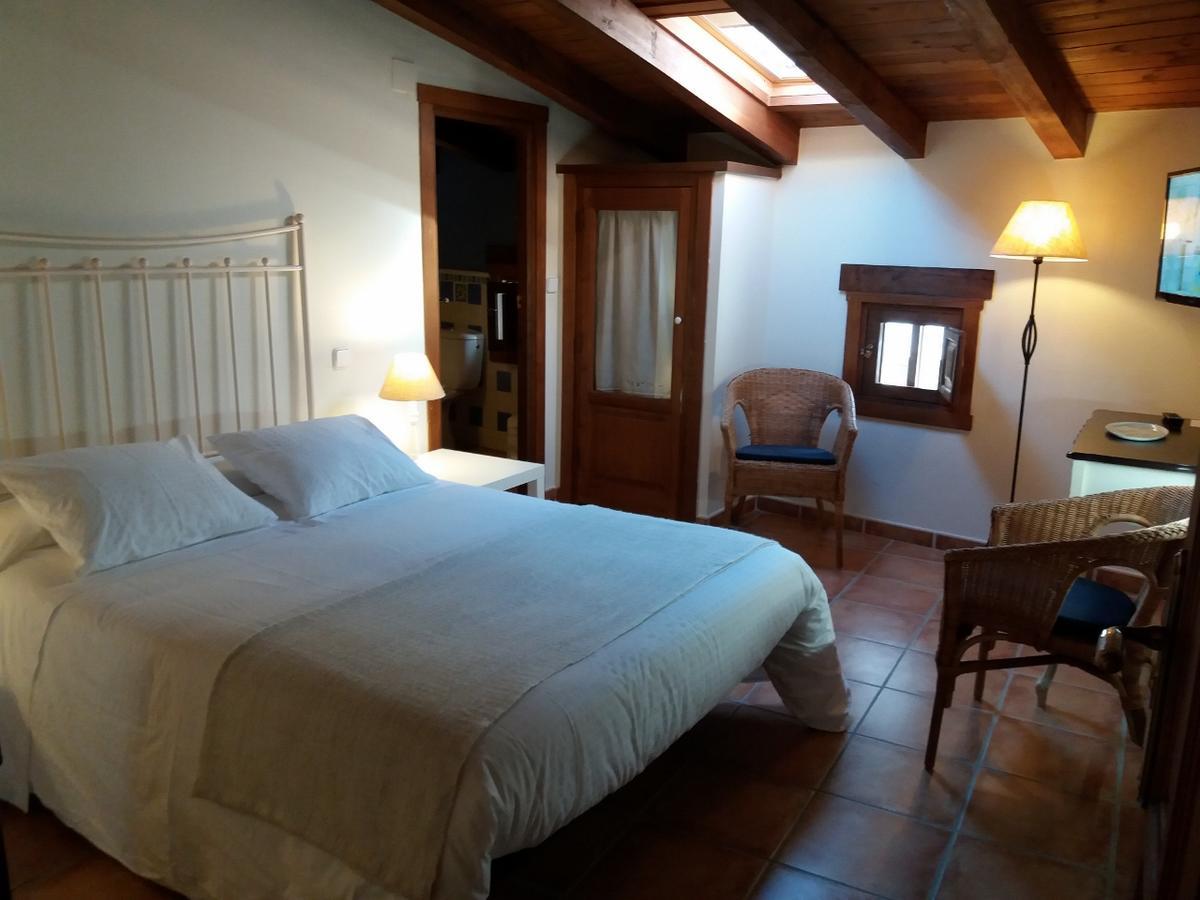 Hostal Rural Luna Y Hostal Rural Lunaposada Candeleda Eksteriør bilde
